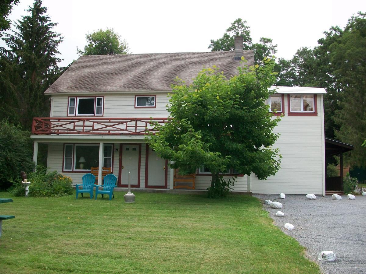 Mohican Motel Cooperstown Exterior photo